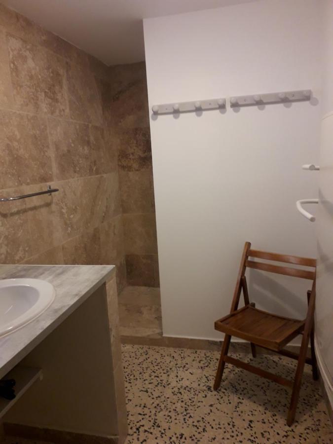 Le Rebattu 3 Apartment Raphele ภายนอก รูปภาพ
