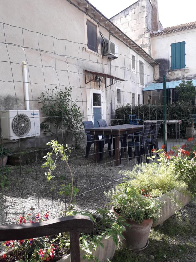 Le Rebattu 3 Apartment Raphele ภายนอก รูปภาพ