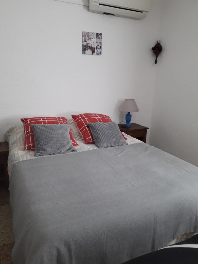 Le Rebattu 3 Apartment Raphele ภายนอก รูปภาพ